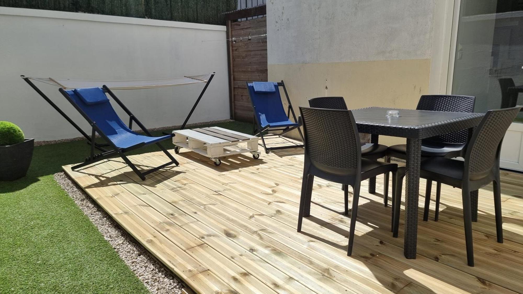 Le P'Tit Atelier, Terrasse Privative Apartment Лориан Екстериор снимка